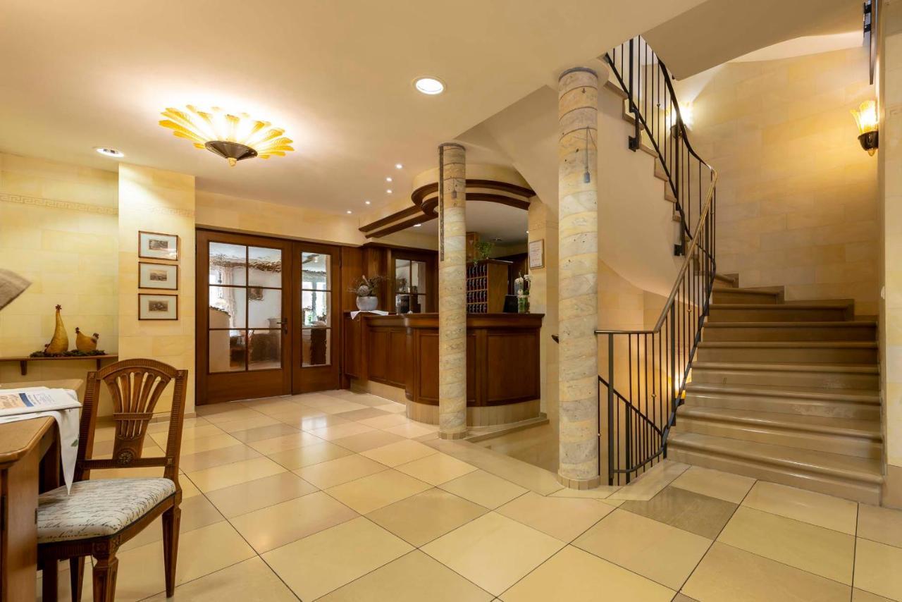 Hotel Gasthof Krone ニーダーシュテッテン エクステリア 写真