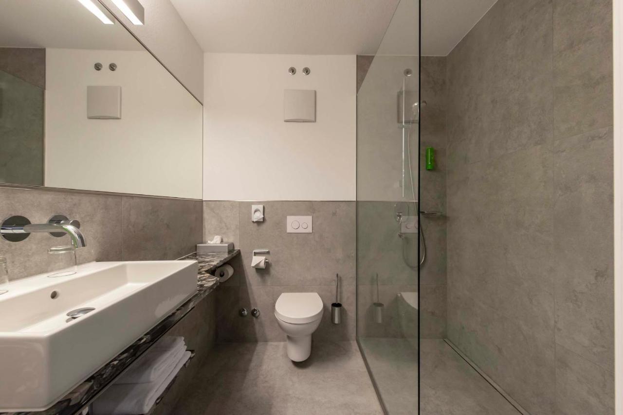 Hotel Gasthof Krone ニーダーシュテッテン エクステリア 写真