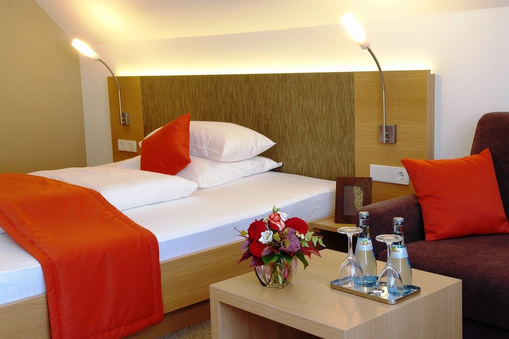 Hotel Gasthof Krone ニーダーシュテッテン エクステリア 写真
